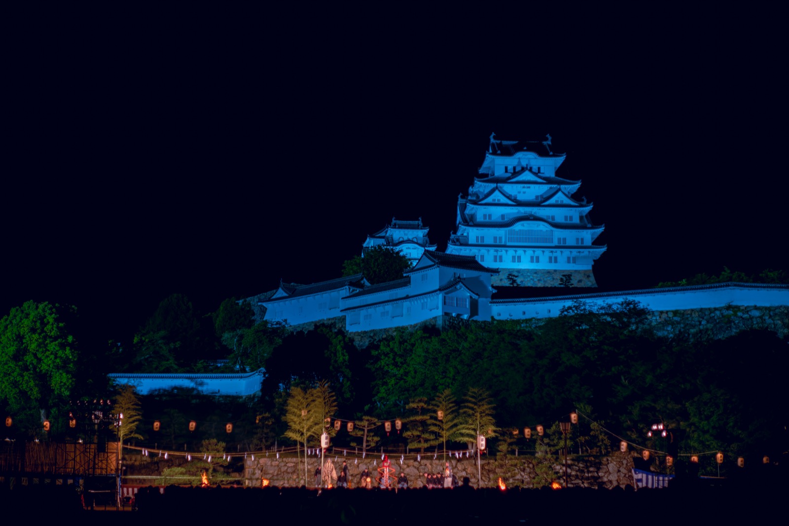 Himeji Castle — View 34: Sannomaru Takigi Noh — White Heron in the Dark (from Sannomaru Square, Himeji Castle, spring night)