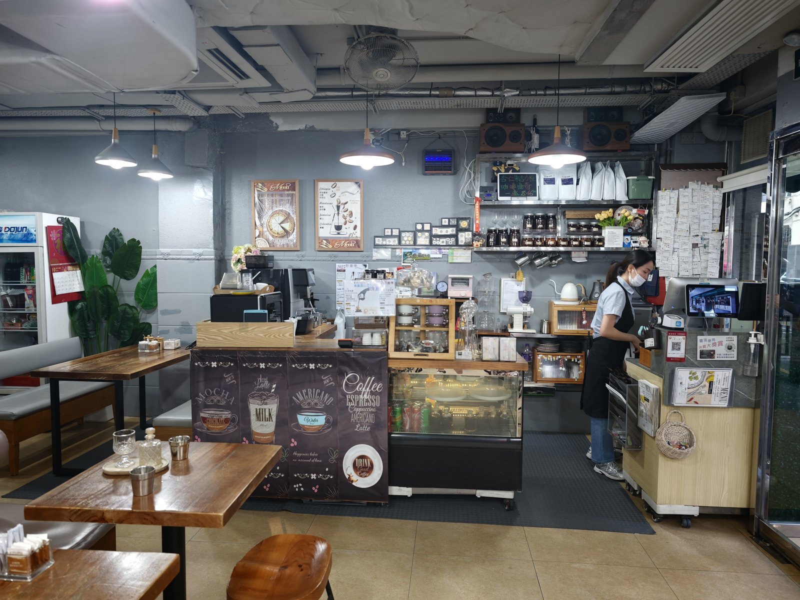 休憩したコーヒーショップの店内。