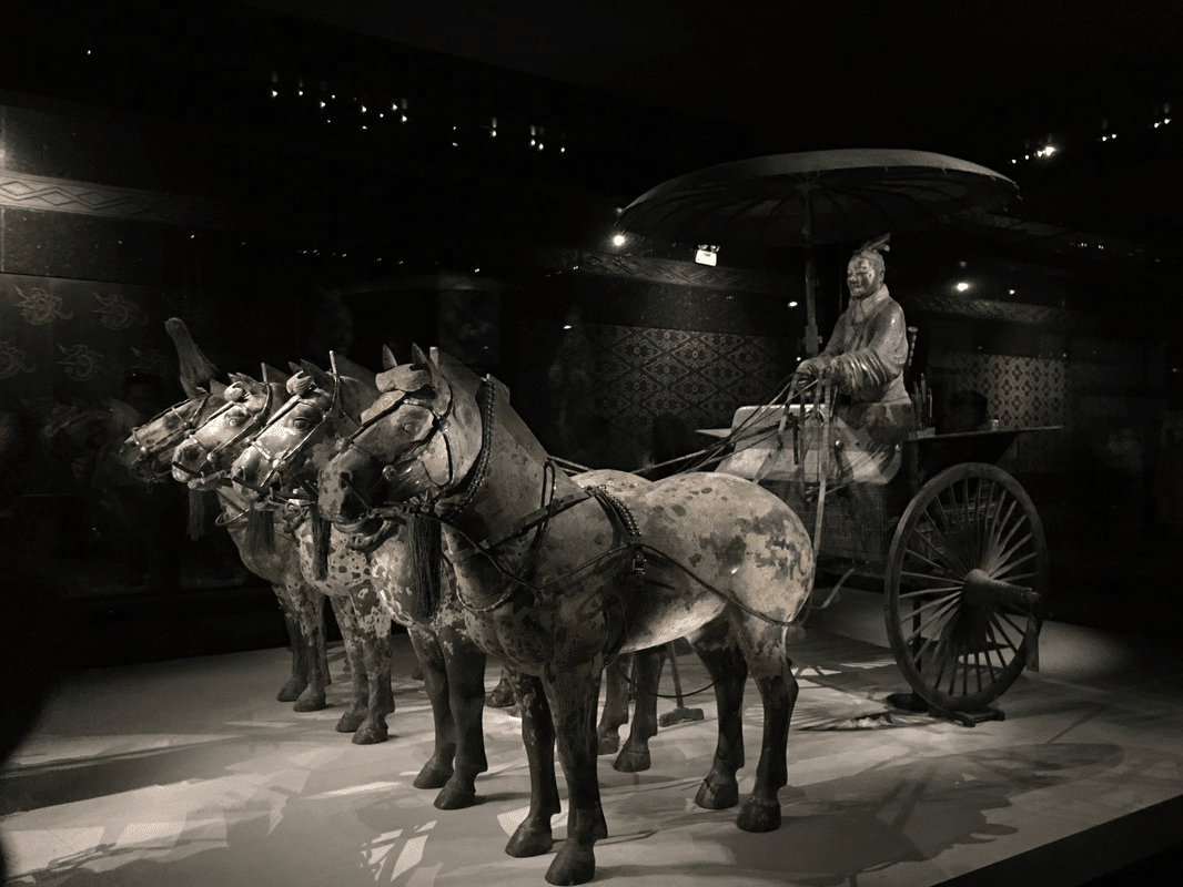 これが2200年前に製造された青銅の馬車