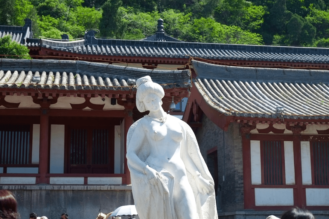 園内にある楊貴妃像