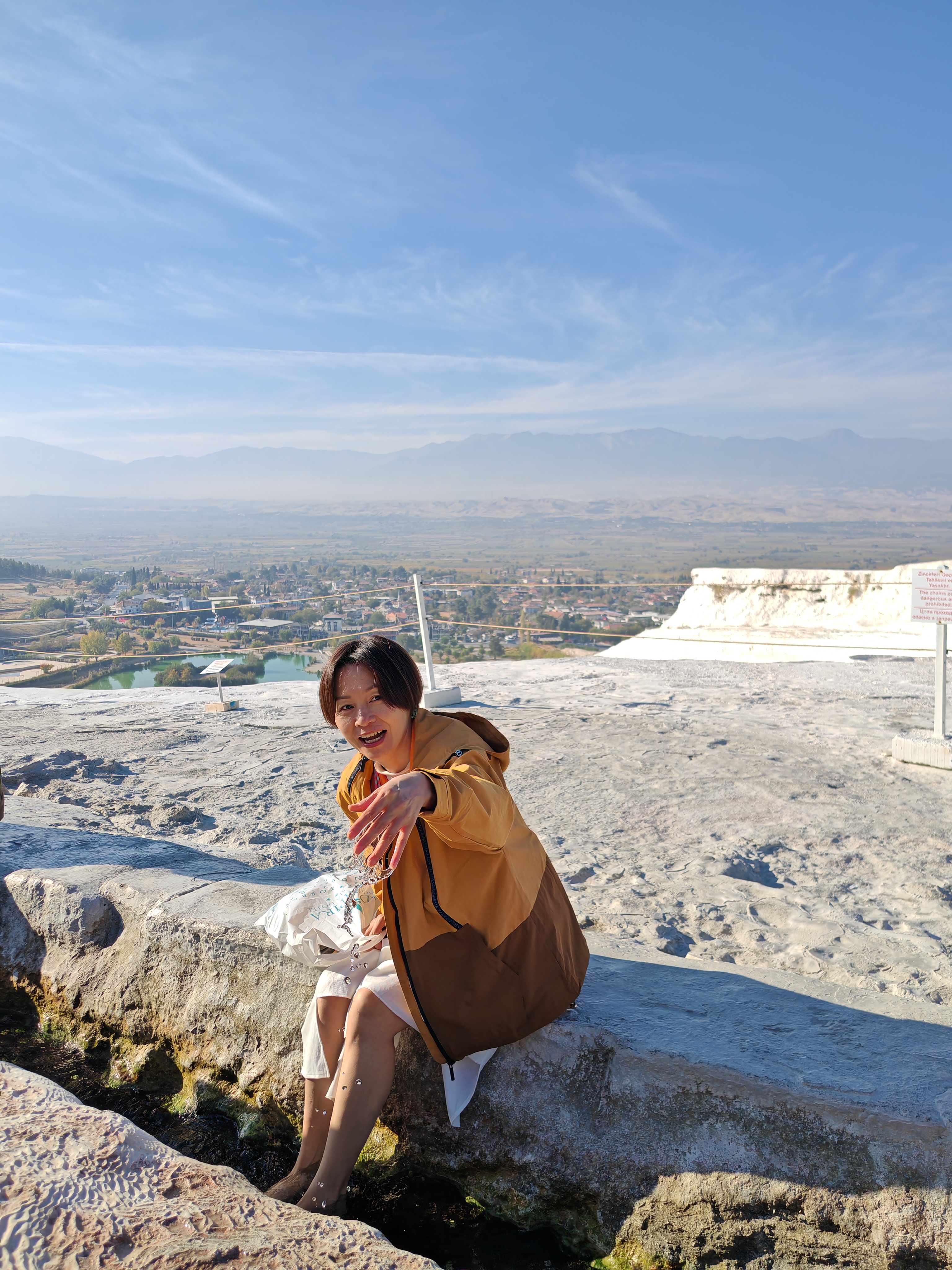 青い水のコントラスト